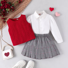 Cargar imagen en el visor de la galería, Camisa blanca con chaleco rojo y pollera cuadrille gris
