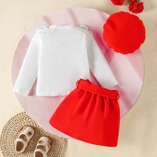 Cargar imagen en el visor de la galería, Blusa blanco con flores, pollera con cinto y boina

