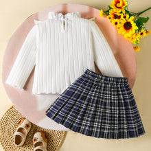Carregar imagem no visualizador da galeria, Blusa blanco con volados y pollera cuadrille tableado
