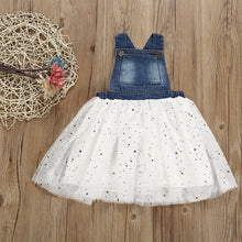 Carregar imagem no visualizador da galeria, Vestido de jeans y falda de tul blanco con estrellas
