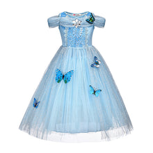 Carregar imagem no visualizador da galeria, Vestido celeste estilo Cenicienta con detalles de mariposas
