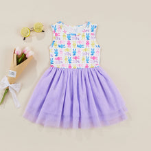Cargar imagen en el visor de la galería, Vestido blanco con estampas de conejos y tul lila
