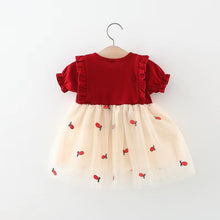 Carregar imagem no visualizador da galeria, Vestido bordo con volados y falda crema de tul con bordados de piñas
