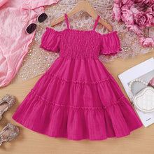 Carregar imagem no visualizador da galeria, Vestido engomado con hombro recto
