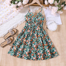 Carregar imagem no visualizador da galeria, Vestido verde con estampas de flores y cinto
