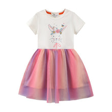 Cargar imagen en el visor de la galería, Vestido blanco de conejo con falda de tul colorido
