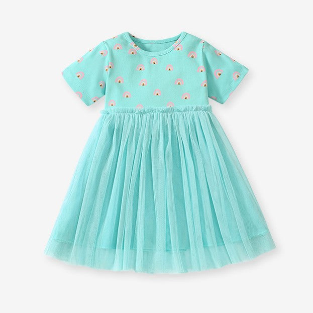 Vestido verde agua con estampas de arcoiris y tul