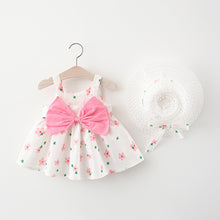 Carregar imagem no visualizador da galeria, Vestido blanco con detalles de flores y sombrero
