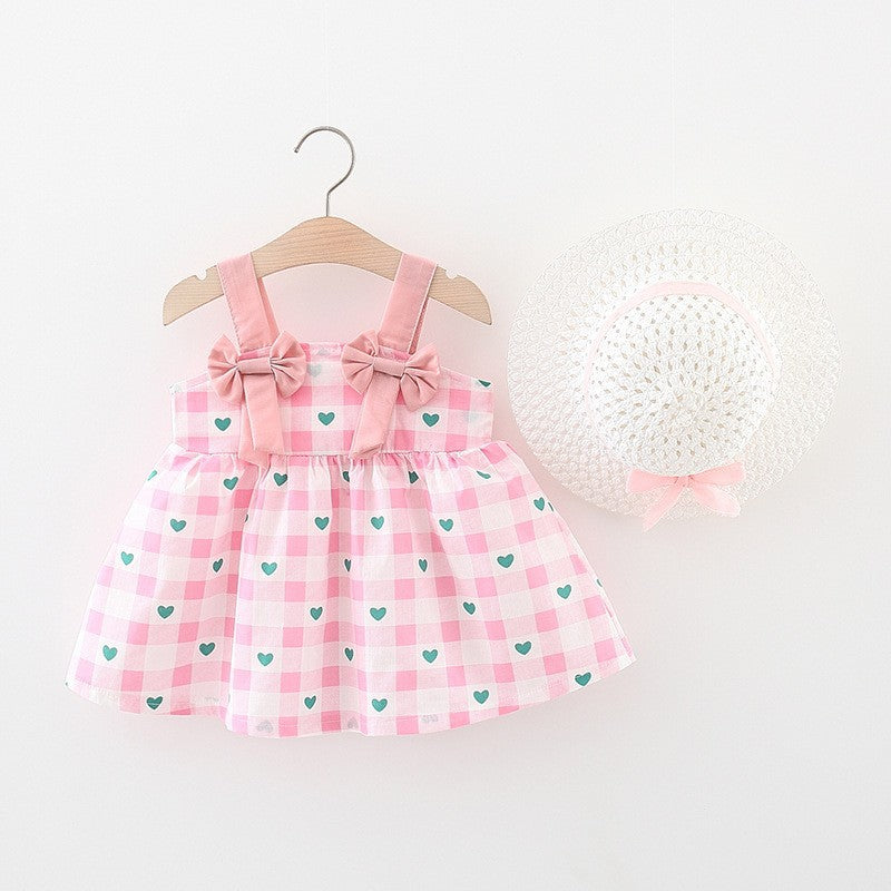 Vestido cuadrille con estampas de corazones y sombrero