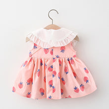 Carregar imagem no visualizador da galeria, Vestido con volados, estampas de frutillas y cartera de zorro
