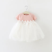 Carregar imagem no visualizador da galeria, Vestido de tul con detalles broderie y moño
