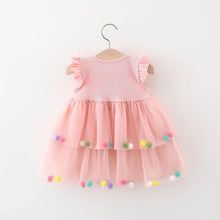 Carregar imagem no visualizador da galeria, Vestido rosa con moño y tul con pompones
