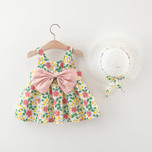 Carregar imagem no visualizador da galeria, Vestido con estampas de flores, moño y sombrero
