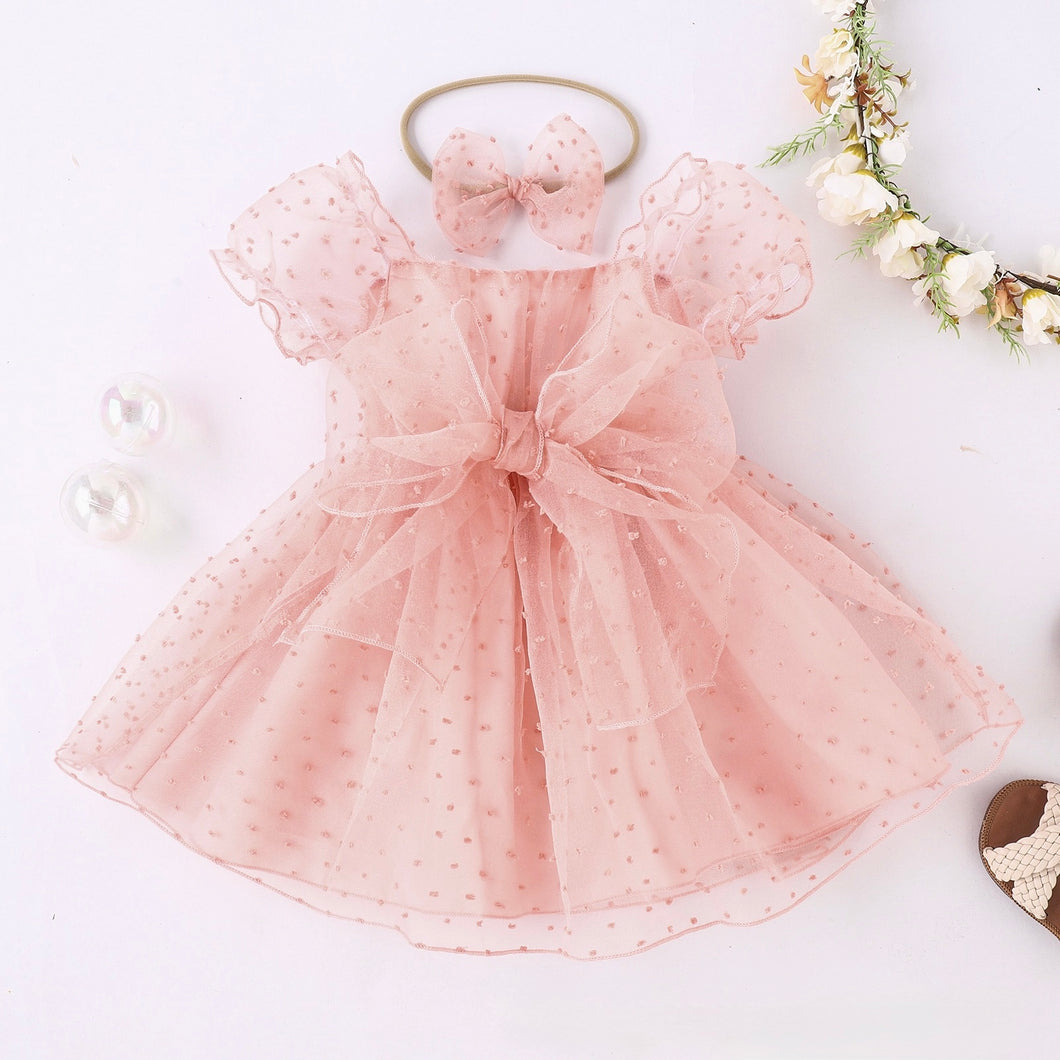 Vestido de tul salmón con cinto y vincha