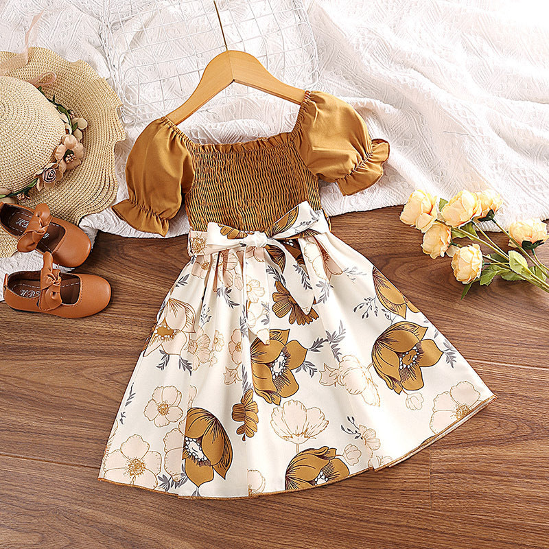 Vestido caqui engomado y falda con estampas de flores con cinto