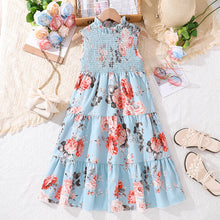 Cargar imagen en el visor de la galería, Vestido engomado celeste con estampas de flores y cuello alto
