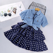 Cargar imagen en el visor de la galería, Vestido azul marino con motas blancas y crop tipo jeans
