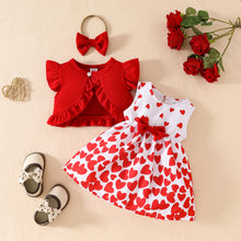 Cargar imagen en el visor de la galería, Vestido con estampas de corazones y bolero rojo con vincha
