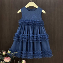 Cargar imagen en el visor de la galería, Vestido de tul con brillo y volados
