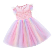 Carregar imagem no visualizador da galeria, Vestido rosa detalles de flores, tul colorido y capa
