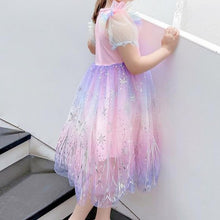 Carregar imagem no visualizador da galeria, Vestido con detalles de lentejuelas y tul colorido
