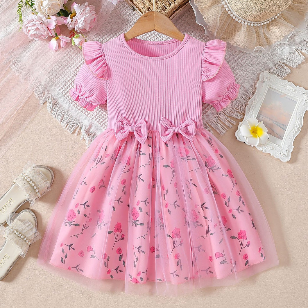 Vestido rosa, falda con flores y tul