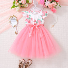 Cargar imagen en el visor de la galería, Vestido con estampas de flores y falda de tul rosa con cinto
