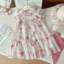 Cargar imagen en el visor de la galería, Vestido blanco con estampas de flores y perlas incluye sombrero
