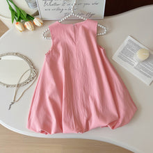 Cargar imagen en el visor de la galería, Vestido rosa tipo globo con moños
