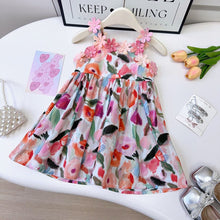 Cargar imagen en el visor de la galería, Vestido con estampas y detalles de flores
