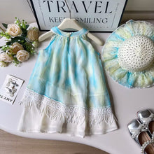 Cargar imagen en el visor de la galería, Vestido con bordados crema y sombrero
