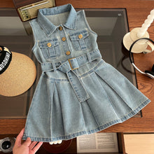 Cargar imagen en el visor de la galería, Vestido jeans con cinto
