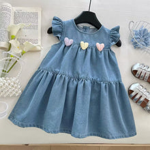 Cargar imagen en el visor de la galería, Vestido jeans con volados y detalles de corazones
