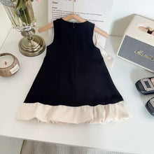 Carregar imagem no visualizador da galeria, Vestido negro con brillo y detalles en crema

