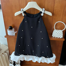 Cargar imagen en el visor de la galería, Vestido negro con brillo y volados blanco con perlas
