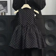 Cargar imagen en el visor de la galería, Vestido negro con motas tipo globo
