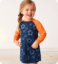 Cargar imagen en el visor de la galería, Vestido jeans con estampas de flores y mangas naranja
