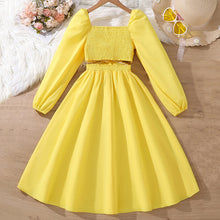 Carregar imagem no visualizador da galeria, Vestido amarillo engomado con detalles en la cintura
