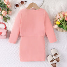 Carregar imagem no visualizador da galeria, Vestido salmón acanalado y abrigo con bordado de flores
