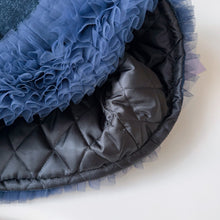 Carregar imagem no visualizador da galeria, Vestido azul marino con volados de tul y detalles del personaje de Zootopia
