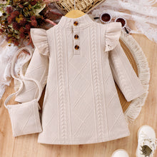 Cargar imagen en el visor de la galería, Vestido beige con volados y relieve, incluye cartera
