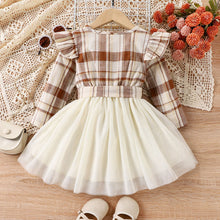 Cargar imagen en el visor de la galería, Vestido beige cuadrille y falda de tul con cinto
