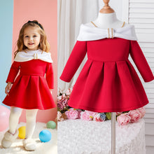 Cargar imagen en el visor de la galería, Vestido rojo con hombros blanco
