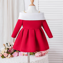 Cargar imagen en el visor de la galería, Vestido rojo con hombros blanco
