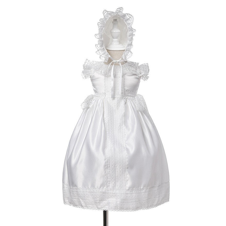 Vestido largo blanco de seda con encaje y gorra