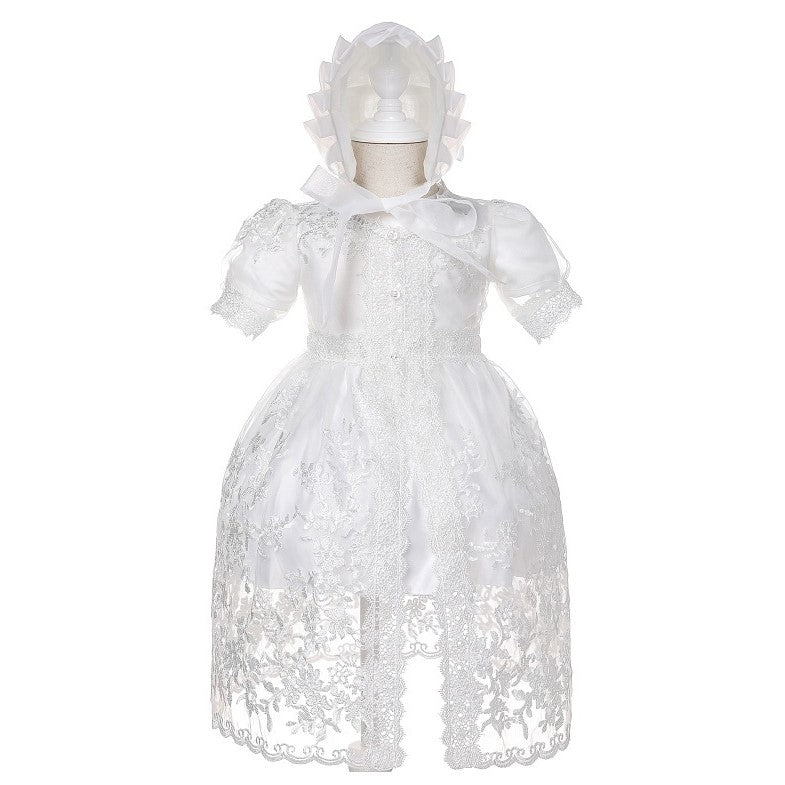 Vestido blanco con cubre todo de encaje bordado y gorra