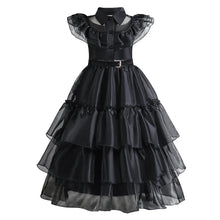 Carregar imagem no visualizador da galeria, Vestido largo escalonado, con cinto negro de Merlina
