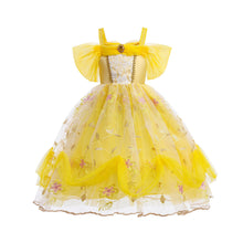 Carregar imagem no visualizador da galeria, Vestido largo amarillo con detalles de flores y encaje estilo Bella
