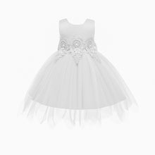 Cargar imagen en el visor de la galería, Vestido blanco de tul con encajes, perlas y moño
