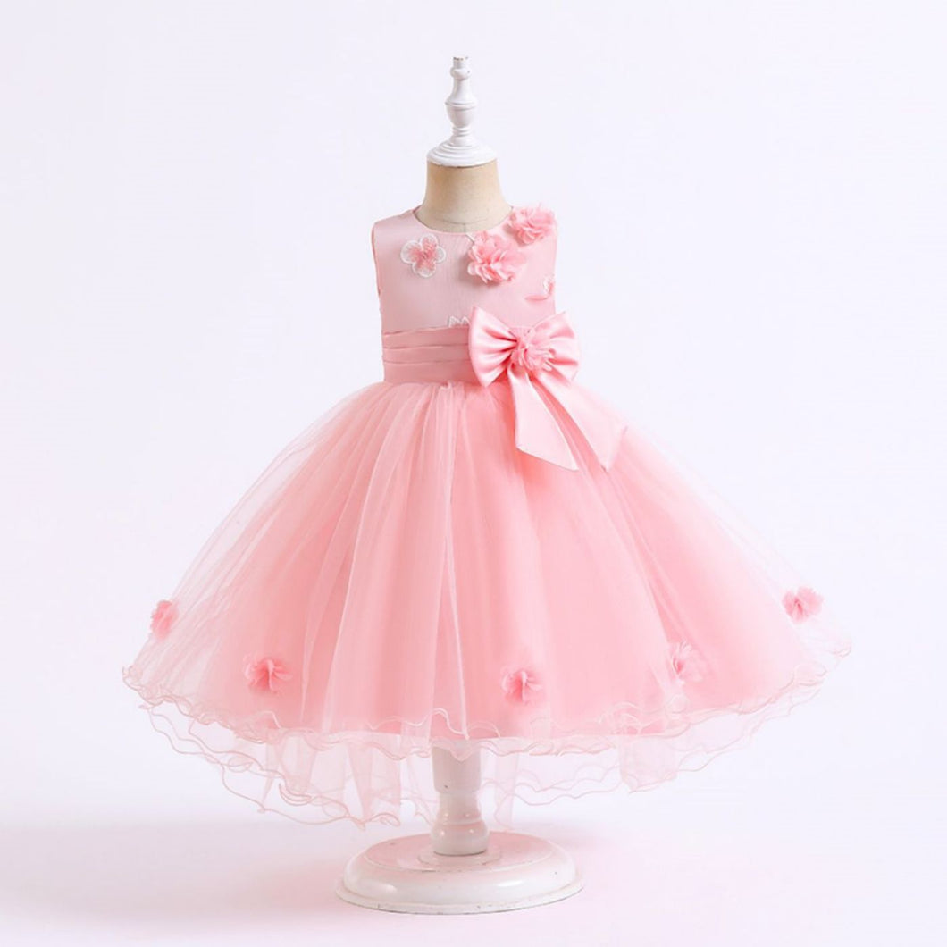 Vestido cola de pato con flores 3D y moño